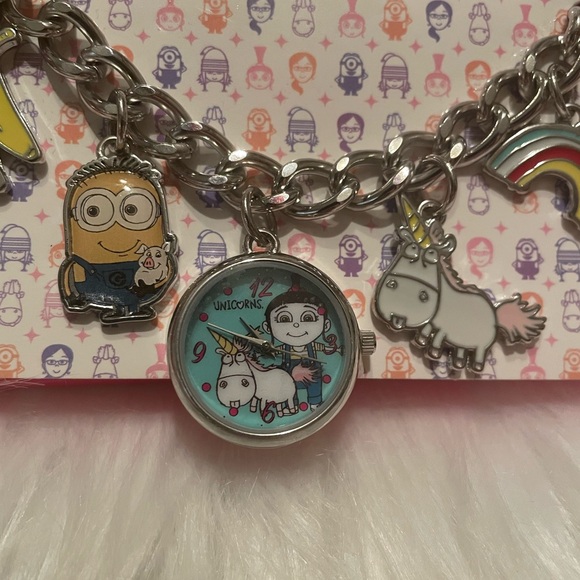BNWT Despicable Me Watch - Picture 2 of 3